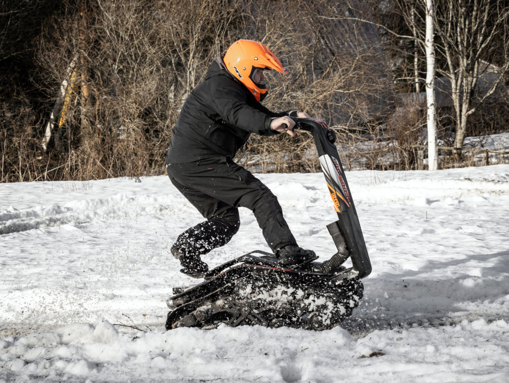 Shredder kiva päivä lumessa